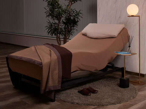 パラマウントベッド - 西川ローズ寝装館