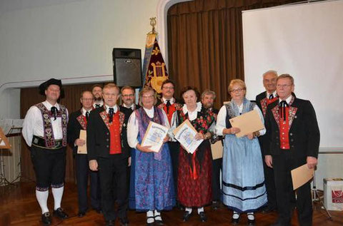 Ehrungen - 40 Jahre Mitglied - Trachtengruppe - 2014