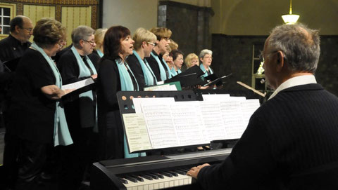 Stammchor beim Gruppenchorkonzert 2016 - Leitung: Rudolf Schreiter