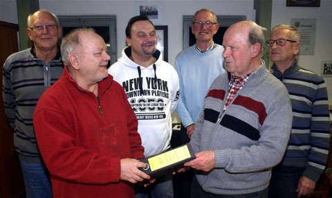 Vorstandswechsel beim MGV Ebenhausen - Klaus Peter übergibt an Stefan Istvan - 2016