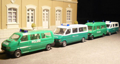 Diverse Gruppen- und Halbgruppenkraftwagen (GruKw, HGruKw)