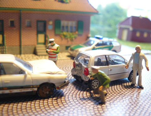 ...aber auch den Lupo des jungen Mannes hat es ganz schon verformt.