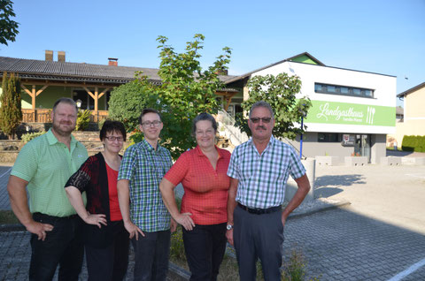 v.l.n.r.: Patrick, Hannelore, Maximilian, Rosa und Herbert