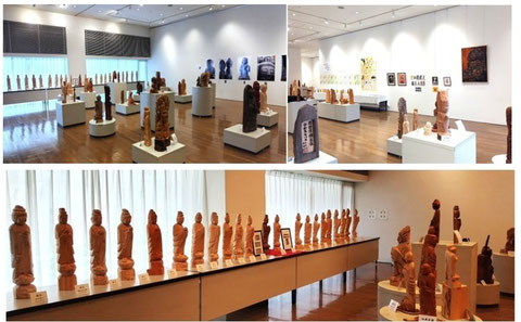 遠江円空研究会は約60体展示、20体は観音像（ほぼ全員で彫ったもの）