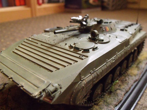 Die Nächsten Bilder sind vom BMP-1 SP-2 ,den mein Freund SYLVIO JÄHNE fertiggestellt hat.Er ist ein künstler
