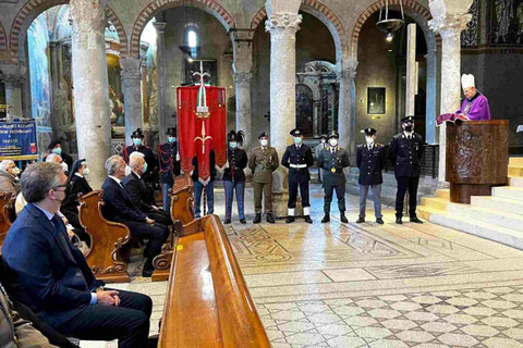 Il Gruppo ANMI di Trieste era presente al Precetto Pasquale interforze nella Cattedrale di S.Giusto . 