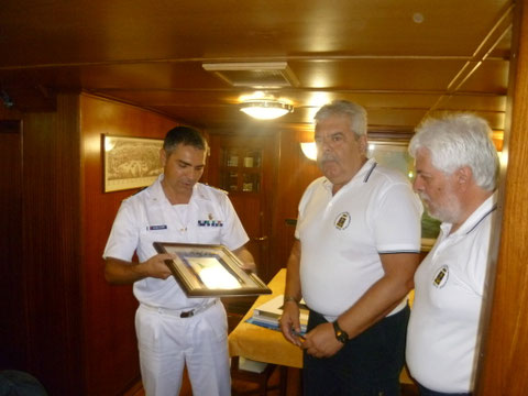 Il Pres. A. BOTTEGHELLI  con il Vice F. BOTTEGHELLI  con il Com. C.V. G. SCHIAVONI         I
