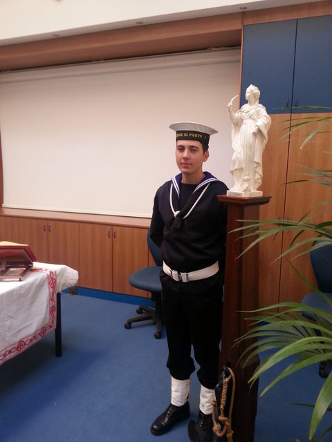 La statua di S. Barbara.