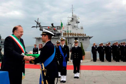 Consegna Bandiera di Combattimento a Nave Fasan. 