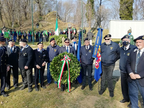 Soci ANMI presenti Cerimonia Muris per Nave Galilea. 