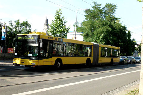 Ein ausgeliehener Linienbus aus Dresden in Richtung Miltitz