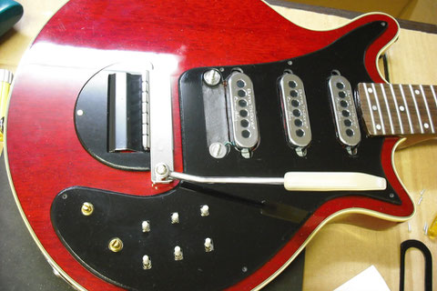 ブライアン・メイ レッドスペシャル レプリカ・コピーモデル Brian May, RedSpecial,自作・改造・製作,STAR'S,スターズ,Burns,バーンズ