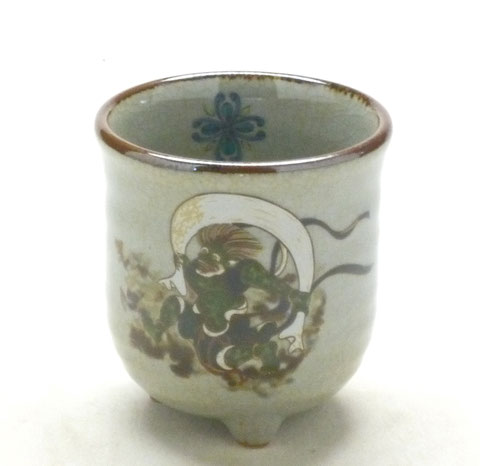 九谷焼【三つ足湯呑】ソメイヨシノ緑塗り『中裏絵』