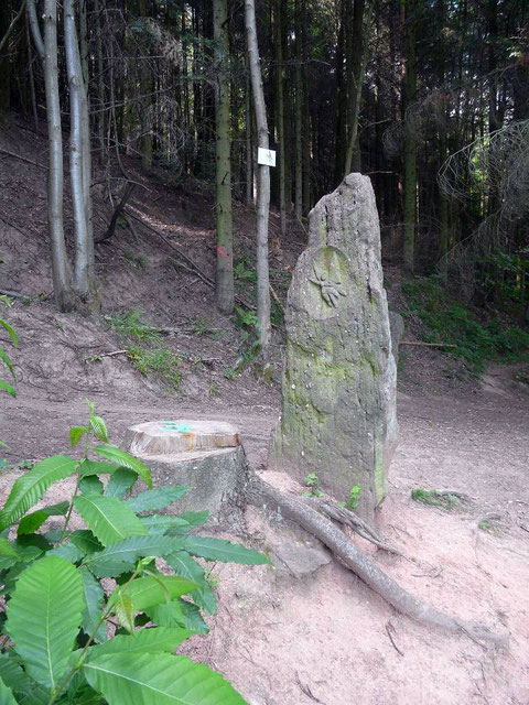 Le sentier des Demoiselles de Pierre