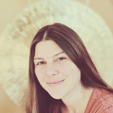 Maiike Devi und Kevin Jung Ausbildungsleitung Yogalehrerausbildung