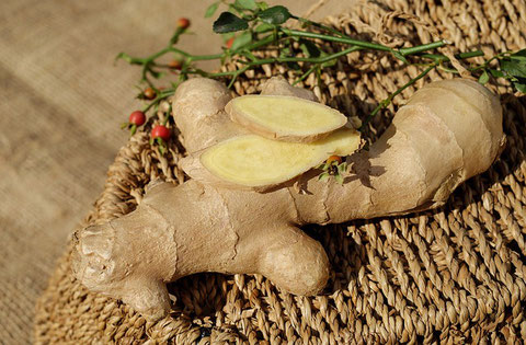 Ingwer - eine der wirksamsten Wurzeln überhaupt. Er kurbelt den Stoffwechsel an und eignet sich ideal zur Bekämpfung von Immunschwäche.