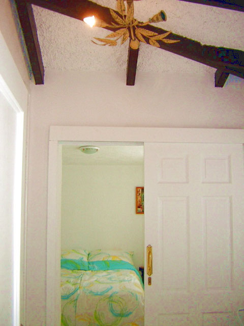 Ankleidezimmer für das 2.Schlafzimmer mit Einbauschrank in dem Ferienhaus Adeje 