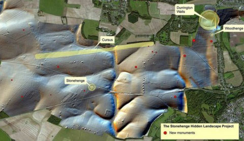 Nuevos monumentos (señalados con puntos rojos) descubiertos en Stonehenge. Cortesía de Stonehenge Hidden Landscape Project.