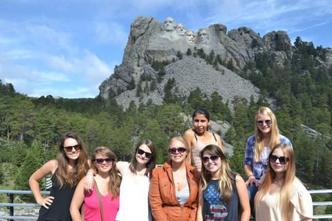 Picture by Nicole, all together at mt.Rushmore