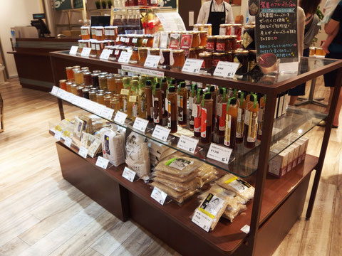 アンテナショップ店内3