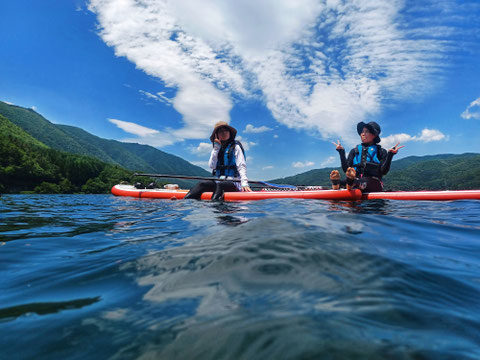 湖上のサップでのんびり一休み