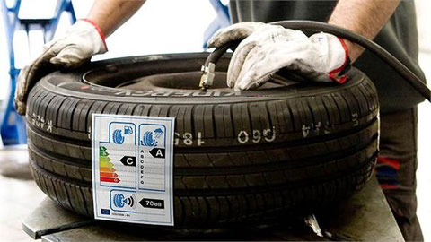 Conocer el etiquetado de neumáticos, asignatura pendiente de conductores y talleres.
