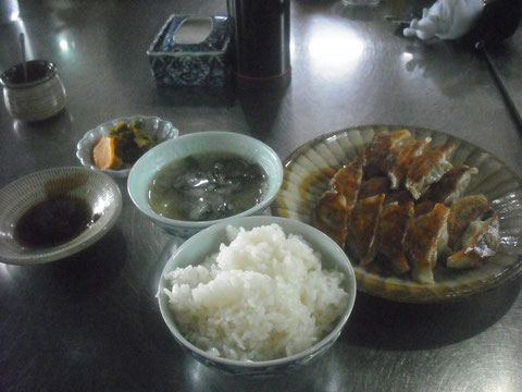 しかし　餃子は　美味いのでした。