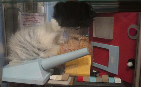Star trek DS9 : Trial and Tribble-Ations props