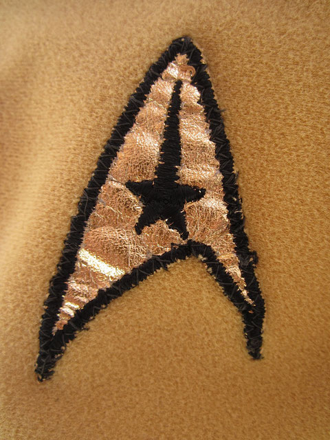 insignia patch star trek tos screen used tunic prop costume captain kirk william shatner worn