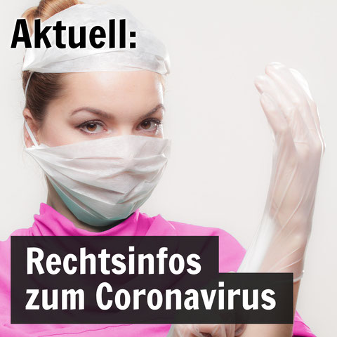 Krankenschwester trägt Mundschutz und Gummihandschuhe