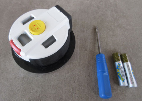 Need : Screwdriver and 2 AAA batteries