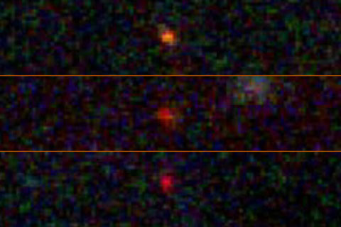 Drie zeer grote sterrren, mogelijk met donkere materie (bron: NASA/ESA)
