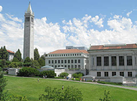 Campanile der UC Berkeley (Sather Tower) mit Carillon