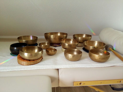 Stille Psychotherapie, Klangmeditation & Hypnose in Hamburg. Bei sich ankommen.