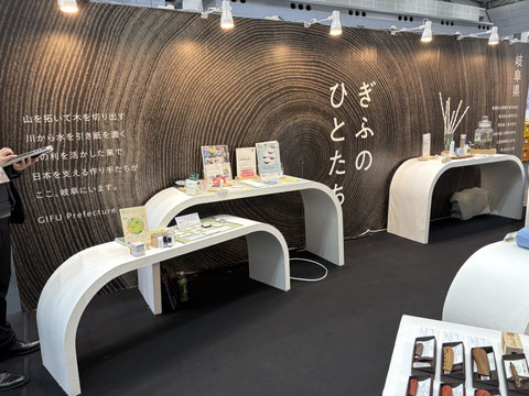 銘木カッターナイフ ギフト プレゼント 贈り物 お祝い 誕生日 バースデー 筆記具 文房具 木軸万年筆 木のボールペン 木軸シャープペン 木材 入学 卒業 就職 昇進 栄転 昇進 送別 還暦 内祝い クリスマス 父の日 敬老の日 木箱 BOX ペンケース
