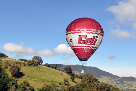 GELI balloon by EDUARDO BARRIGA from COLOMBIA (!)