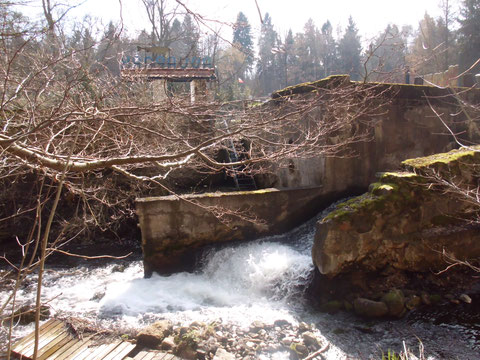 Umtragestelle an der Fischzuchtanlage