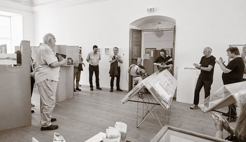 Bilder von der Vernissage - Aufs Foto klicken
