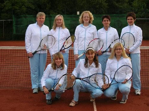 Unsere 1. Damenmannschaft 2011 