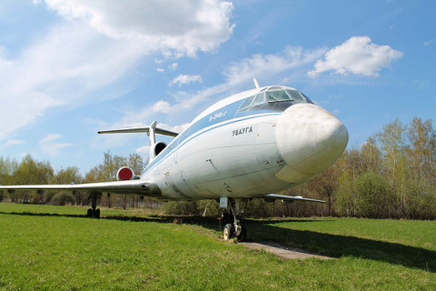 TU 154B-2  "  RA-85470 "  Hochschule für Zivilluftfahrt Uljanowsk -2