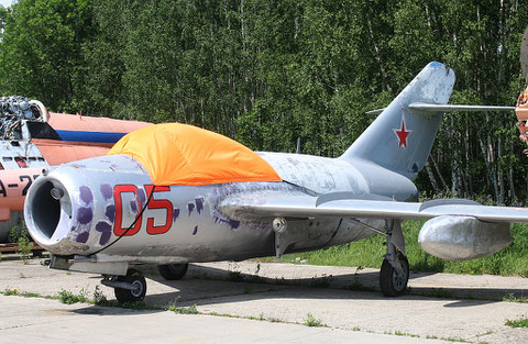 MiG 15Rbis  " 05 " -1