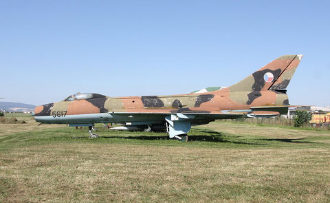 SU 7BM " 5617 " Czech Air Force-1