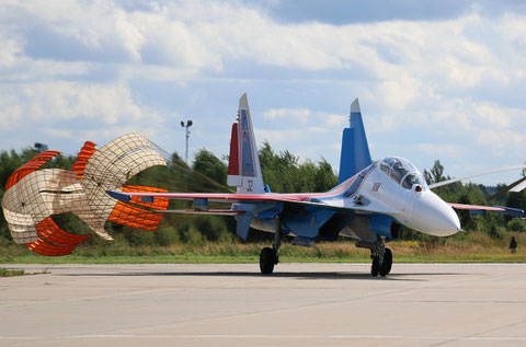 SU 30SM " 32 "  RF-81703 Russian Air Force / Russian Knights -3