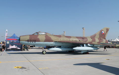 SU 7BM " 5320 " Czech Air Force -1