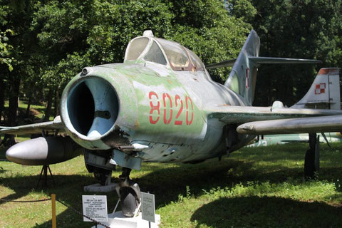 MiG15 8020-3