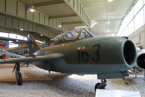 MiG15UTI 163-2