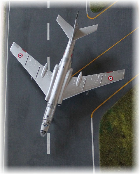 TU 16R    90. ODRAE  der Marineflieger /UdSSR    Trumpeter  1/144