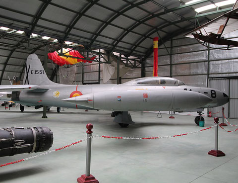 T 33 Shooting Star  " E. 15 51 "  Spanish Air Force -1