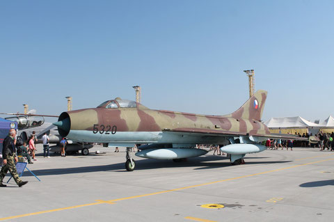 SU 7BM " 5320 " Czech Air Force -2