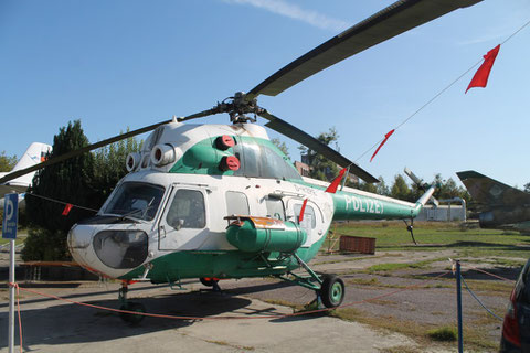 Mi 2  " D-HZPE " ex Polizei DDR " DDR-VPJ " -2